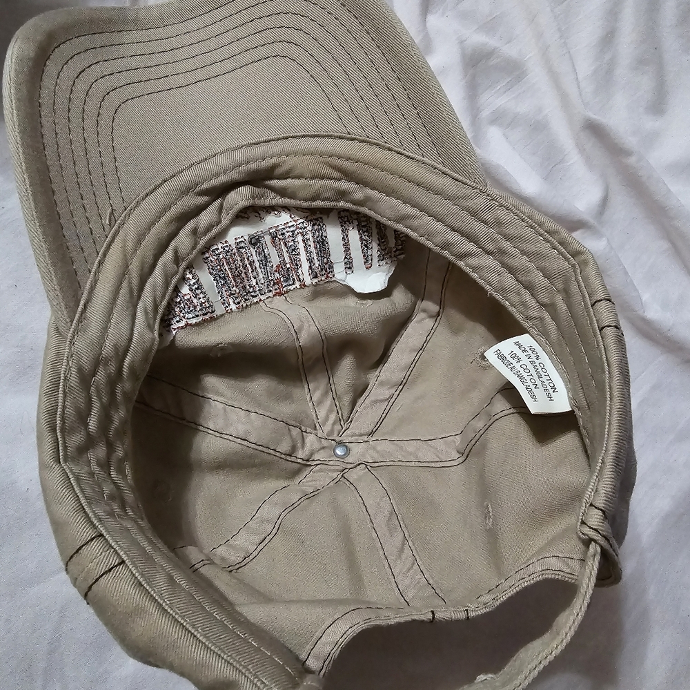 Hat - Picture 3 of 6